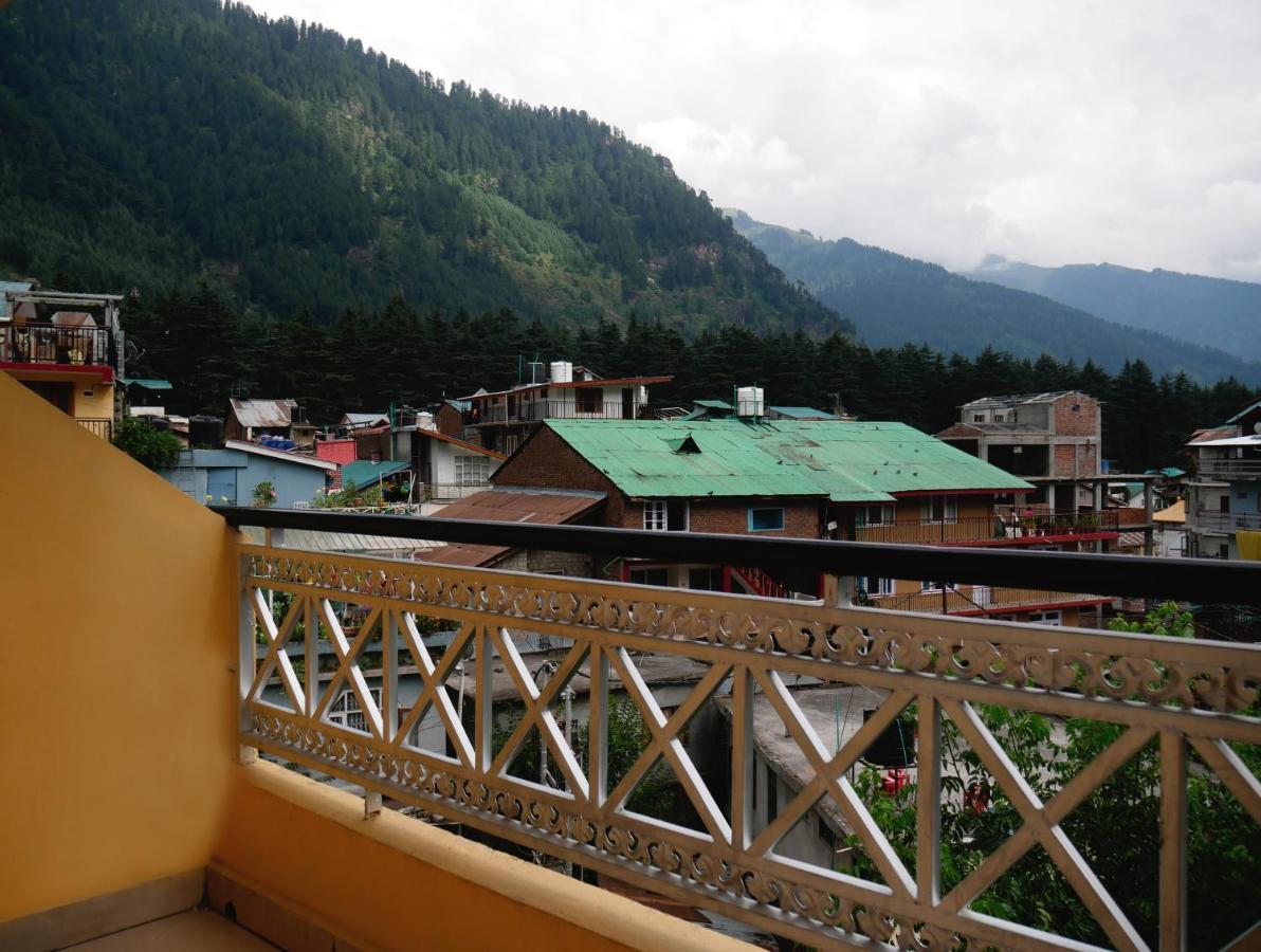 New Ambika International Hotel Manali  Bagian luar foto