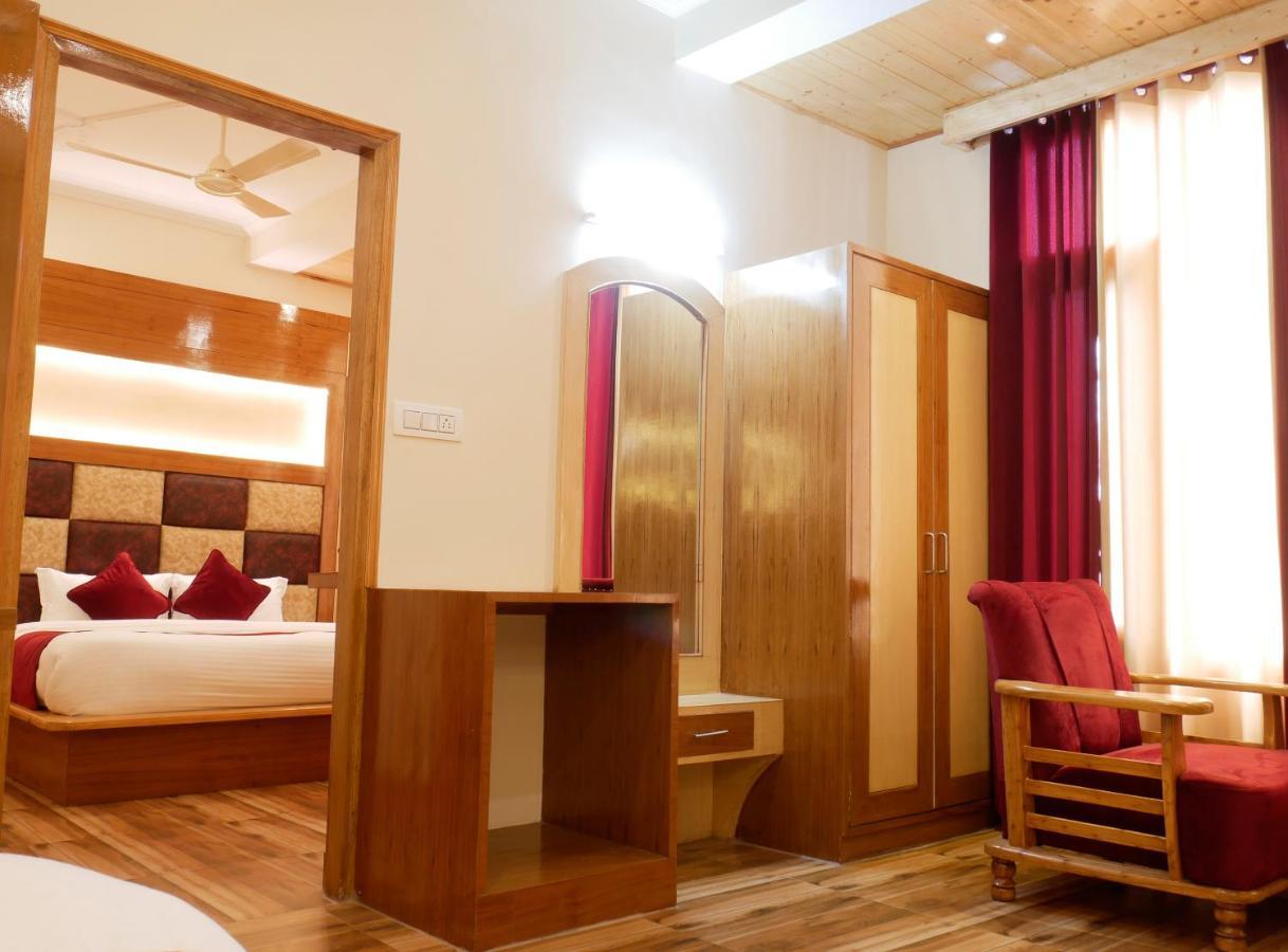 New Ambika International Hotel Manali  Bagian luar foto